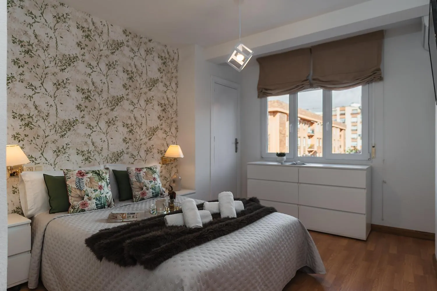 Tuguest Maestro Breton Apartment Grenade