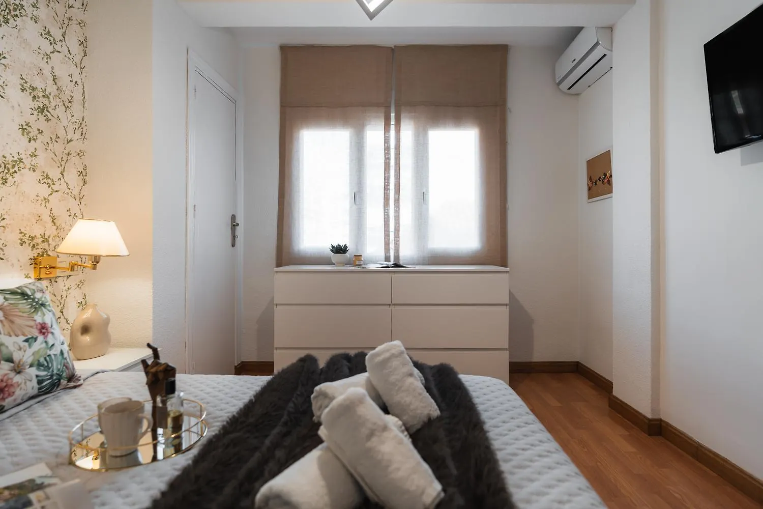 Tuguest Maestro Breton Apartment Grenade