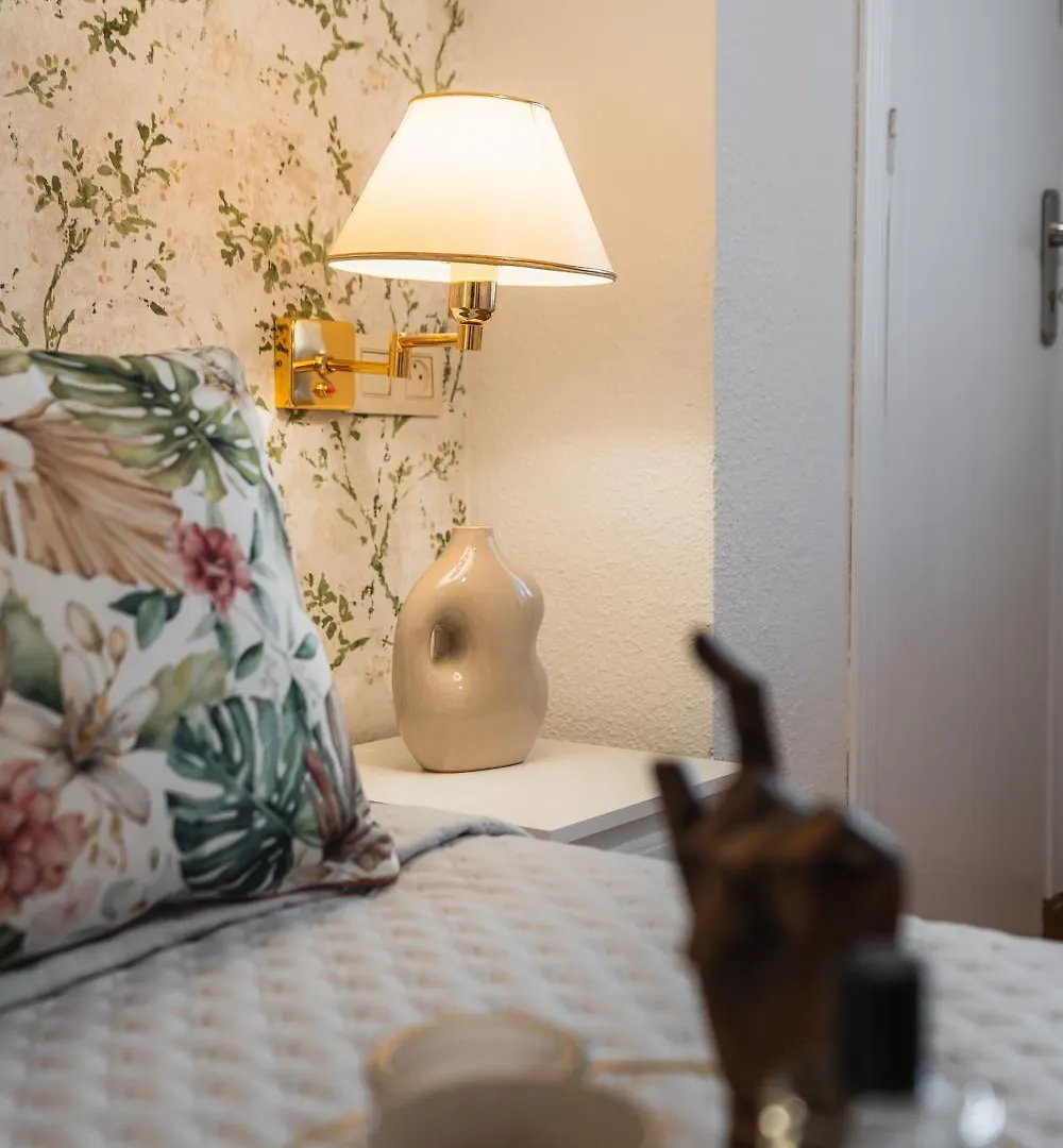 Tuguest Maestro Breton Apartment Grenade 0*,  Espagne