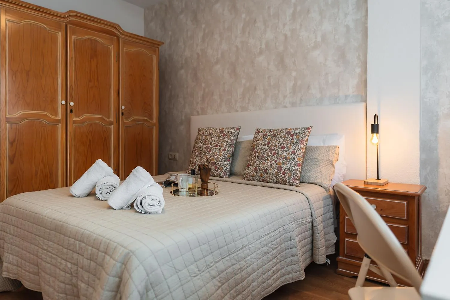 Tuguest Maestro Breton Apartment Granada