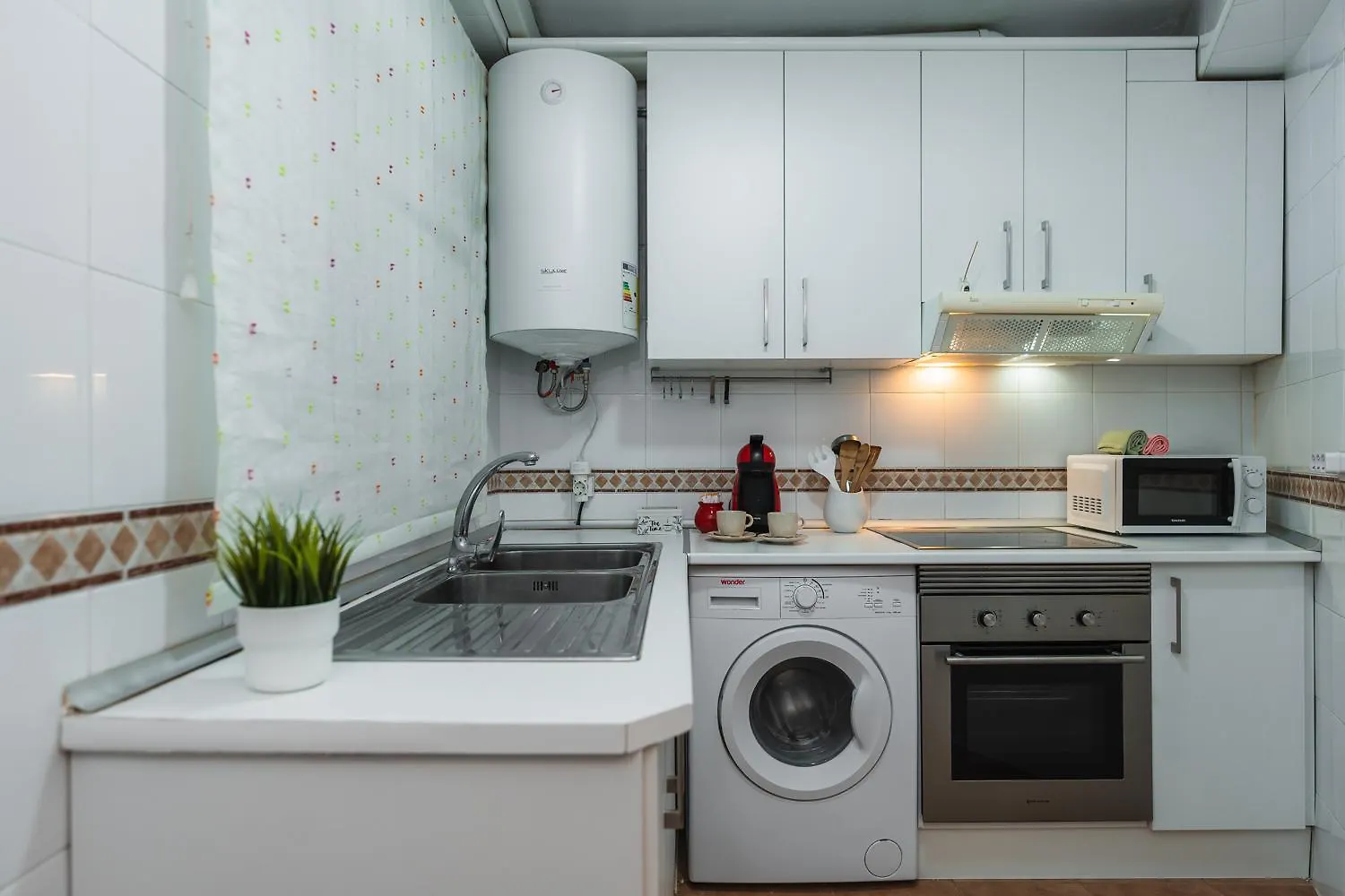 Tuguest Maestro Breton Apartment Granada 0*,